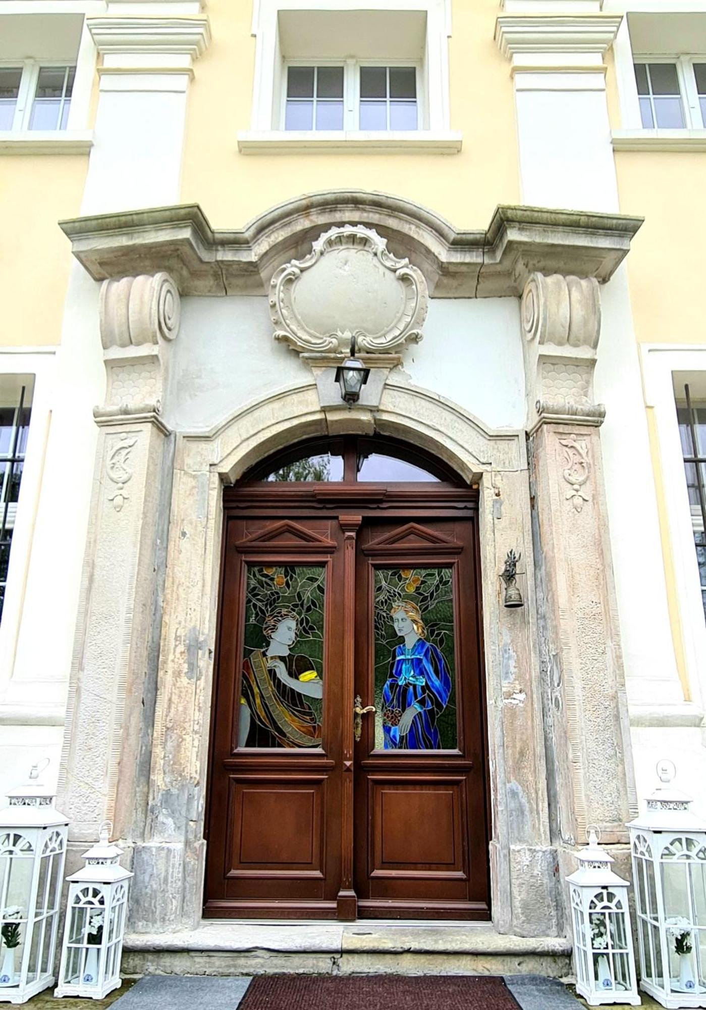 Palac Henrykow Szprotawa Экстерьер фото
